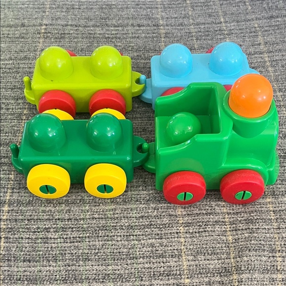 Lego Duplo Primo Colorful Interlocking Toy Train Set - Picture 4 of 5